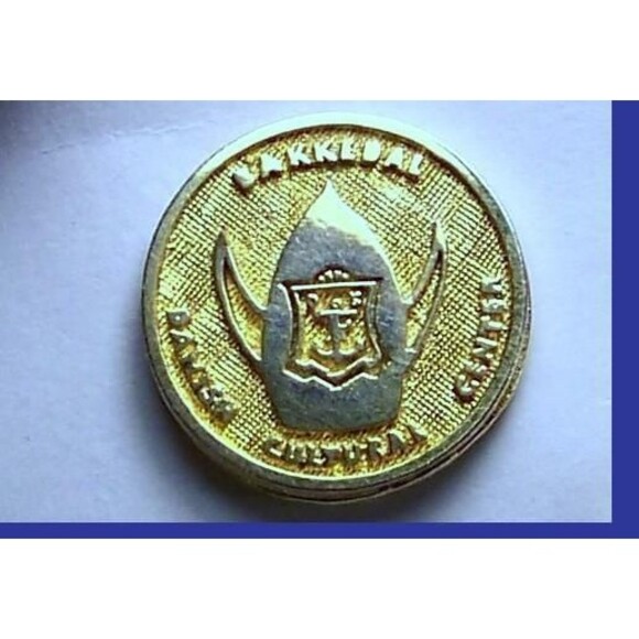 Bakkedal Danish Cultural Center Pin.. Scandinavian Area of Europe+ - Picture 2 of 2